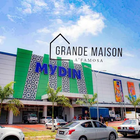 Grande Maison 1 A'Famosa Golf View Near Waterpark L Uitm L Honda L Netflix L Self Check In Alor Gajah Exterior photo