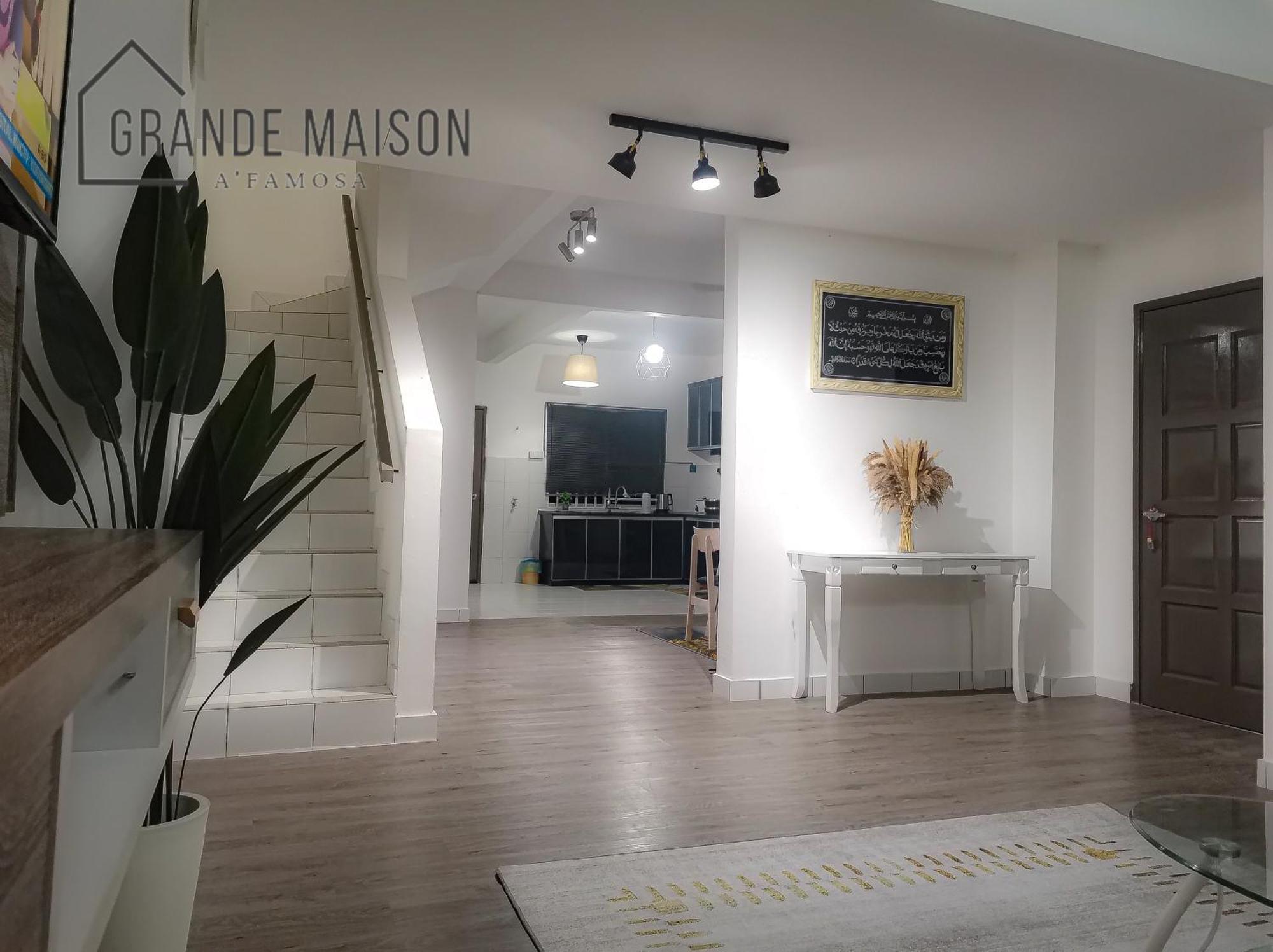 Grande Maison 1 A'famosa Golf View Near Waterpark L Uitm L Honda L Netflix L Self Check In Holiday home Alor Gajah